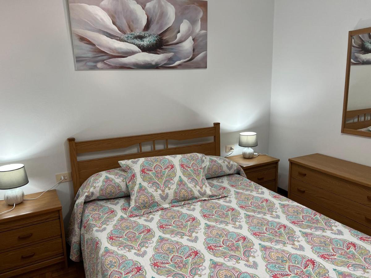 Apartamentos Playa De La Concha Porto de Espasante Bagian luar foto